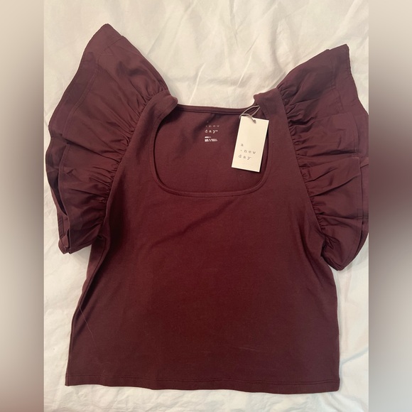 a new day Tops - A NEW DAY RUFFLE SLEEVES CROPPED TEE BROWN